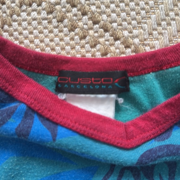 CUSTO BARCELONA printed top, four prints, 3/4 sleeve and v-neck, size small ❤️ - Picture 2 of 4